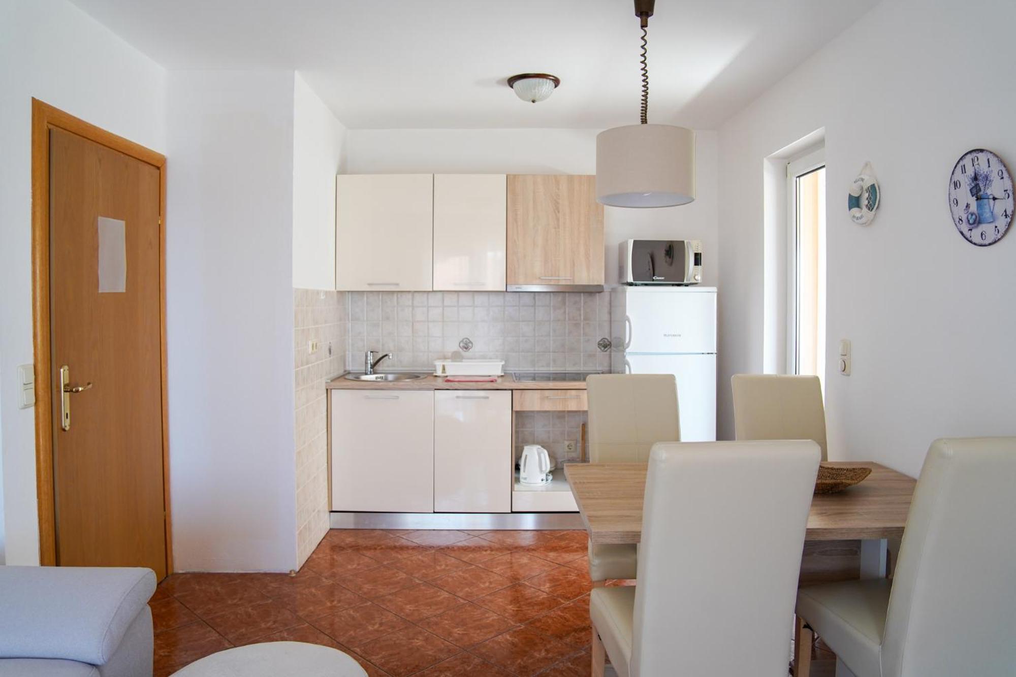 Apartman Lana Omisalj ภายนอก รูปภาพ